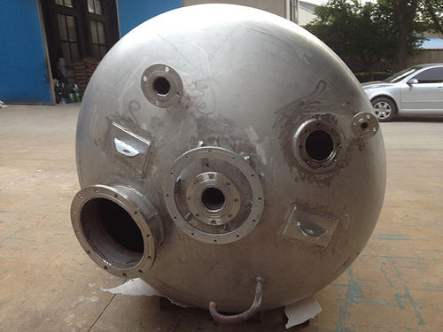 鋼襯塑反應釜瓷層的維護方法: 鋼襯塑反應釜瓷層的維護方法: